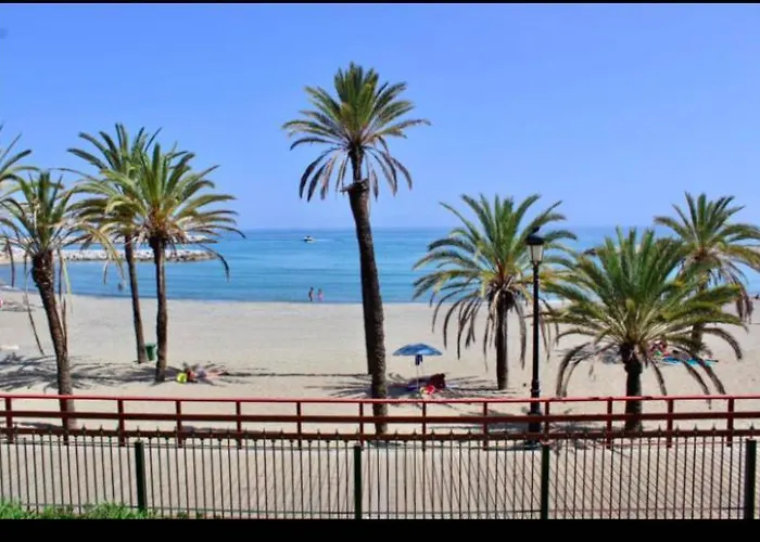 公寓 Puerto Banus Beachfront .gray D'albion . Amazing Location 马尔韦利亚