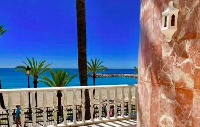 公寓 Puerto Banus Beachfront .gray D'albion . Amazing Location