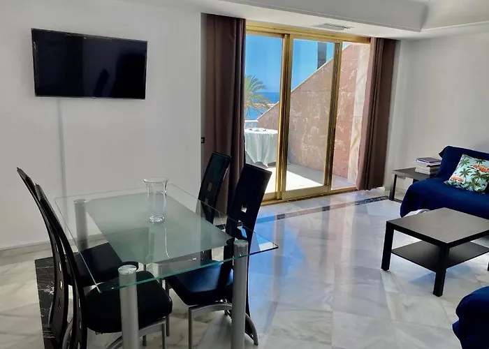 Puerto Banus Beachfront .gray D'albion . Amazing Location Lejlighed *