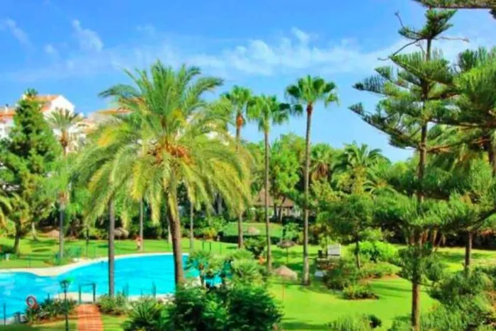 Puerto Banus Beachfront .gray D'albion . Amazing Location Apartment *